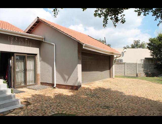 3 BEDROOM HOUSE FOR SALE IN BUURENDAL